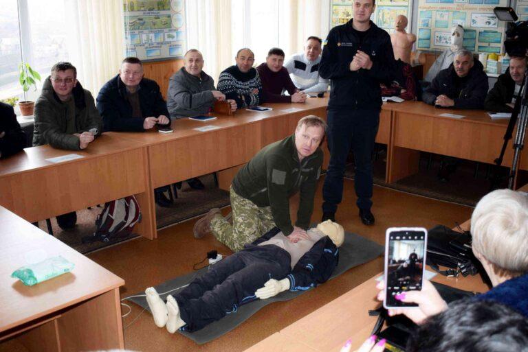 УЧНІ ВІДПОЧИВАЮТЬ – ПЕДАГОГИ НАВЧАЮТЬСЯ