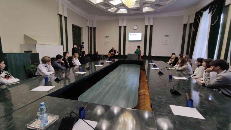 «НЕБЕСНА СОТНЯ ДИВИТЬСЯ НА НАС ІЗ ВІРОЮ, НАДІЄЮ, ЛЮБОВ’Ю»…
