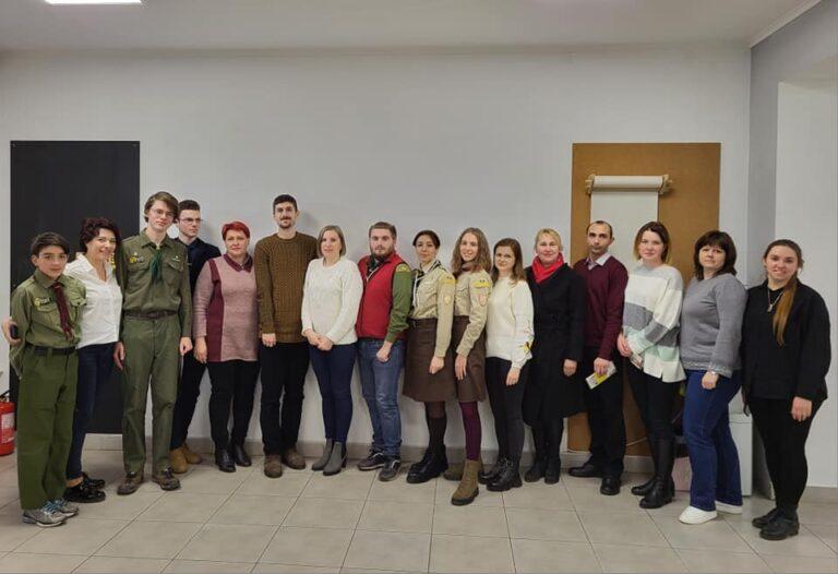 ПЛАСТУНИ ХМЕЛЬНИЦЬКОГО ПРЕДСТАВИЛИ СВОЮ ОРГАНІЗАЦІЮ ОСВІТЯНАМ