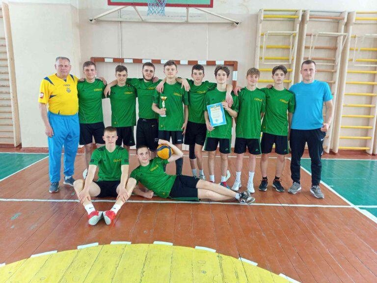ФІНІШУВАВ ЧЕМПІОНАТ З ВОЛЕЙБОЛУ СЕРЕД ЮНАКІВ ЗАКЛАДІВ ОСВІТИ ТЕРИТОРІАЛЬНОЇ ГРОМАДИ