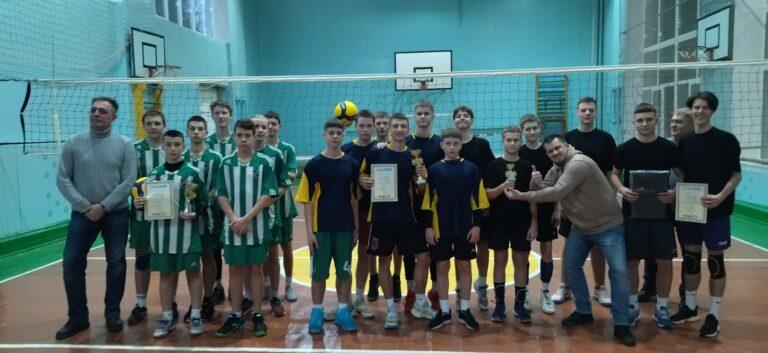 ВОЛЕЙБОЛ: ЛІЦЕЙ №16 ВИПЕРЕДИВ УСІХ СУПЕРНИКІВ