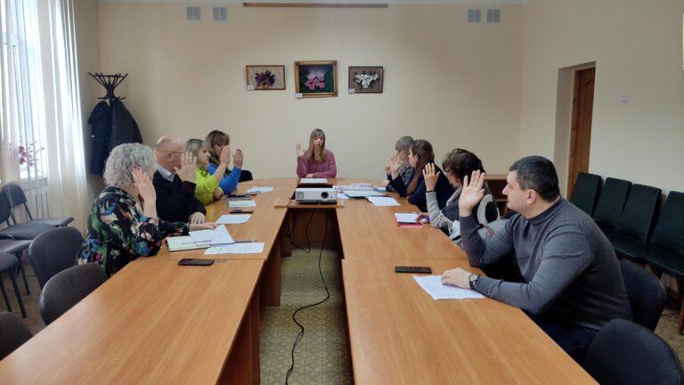 СТУДЕНТИ-ПІЛЬГОВИКИ ОТРИМАЮТЬ МАТЕРІАЛЬНУ ДОПОМОГУ НА НАВЧАННЯ