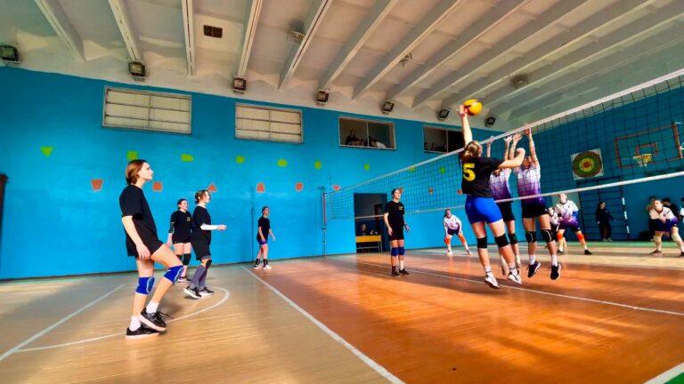 ВОЛЕЙБОЛЬНИЙ ТУРНІР: ВИЗНАЧЕНО ПЕРЕМОЖЦІВ СЕРЕД ДІВЧАТ 7-9 КЛАСІВ
