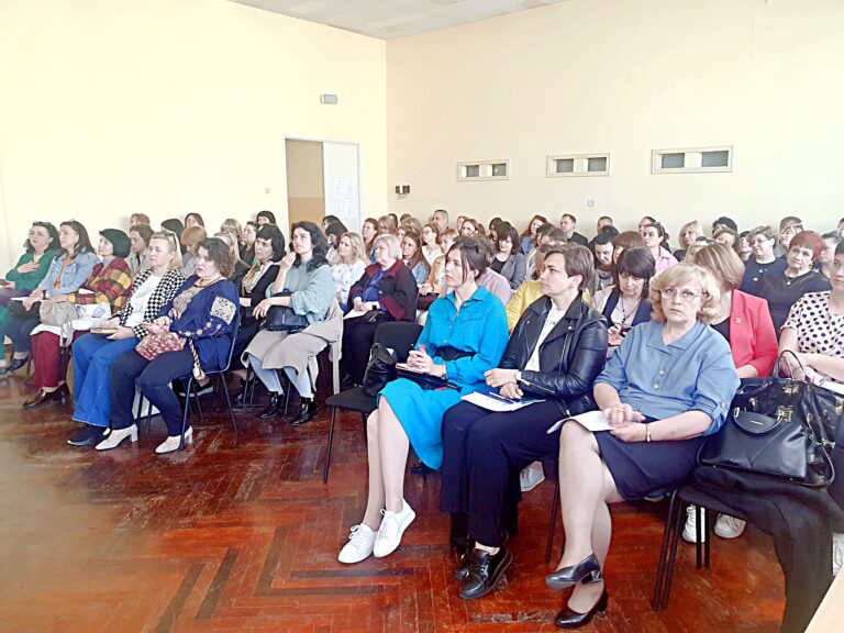 ЛІТО – ПОРА ОЗДОРОВЛЕННЯ ТА ВІДПОЧИНКУ ХМЕЛЬНИЦЬКИХ ШКОЛЯРІВ