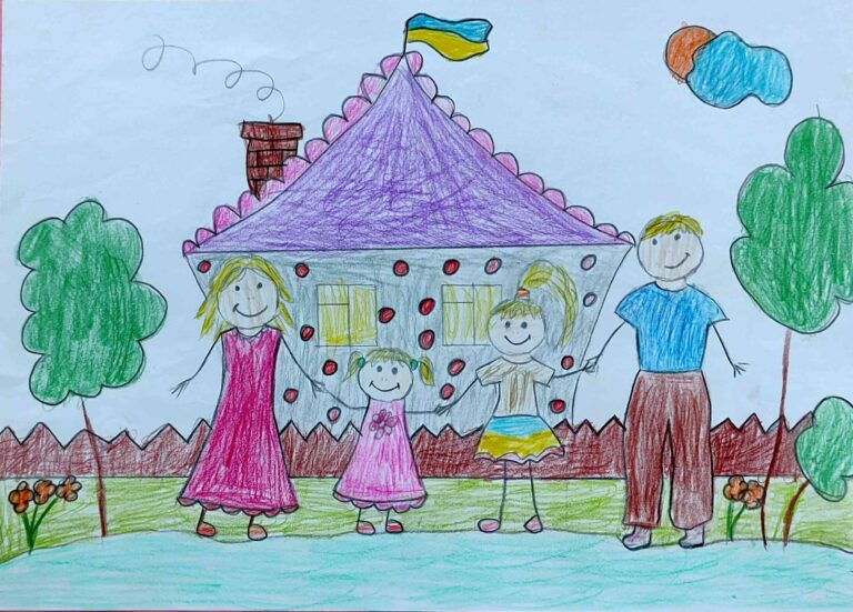 МАЛЕНЬКІ ХМЕЛЬНИЧАНИ МАЛЮЮТЬ СІМ’Ю