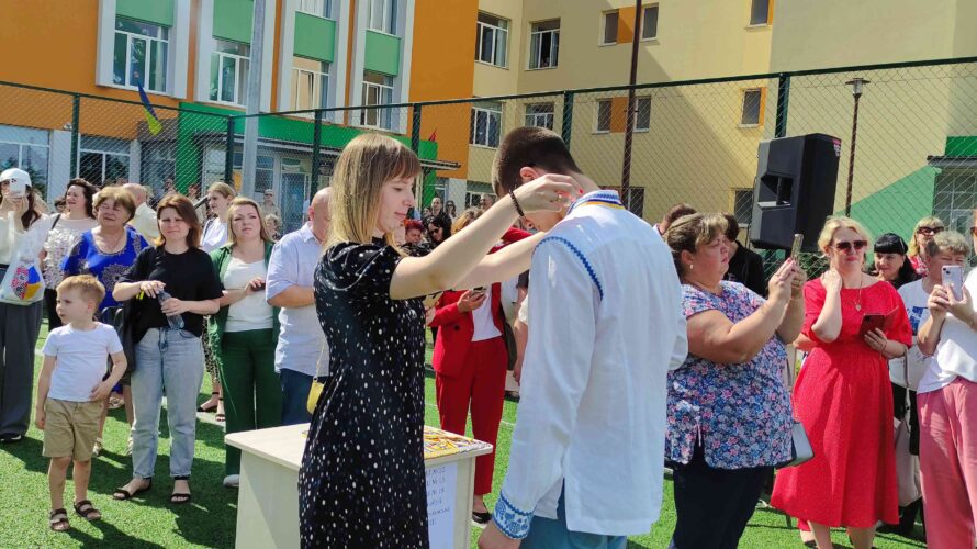 «УСПІШНІ ЛЮДИ ЗАВЖДИ ПРОХОДЯТЬ ТЕРНИСТУ ДОРОГУ…»