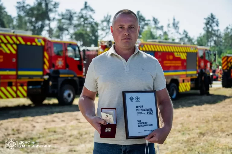 ГЕРОЙ СЕРЕД НАС. ВЧИТЕЛЬ ФІЗКУЛЬТУРИ ІЗ ХМЕЛЬНИЦЬКОГО СТАВ РЯТІВНИКОМ РОКУ
