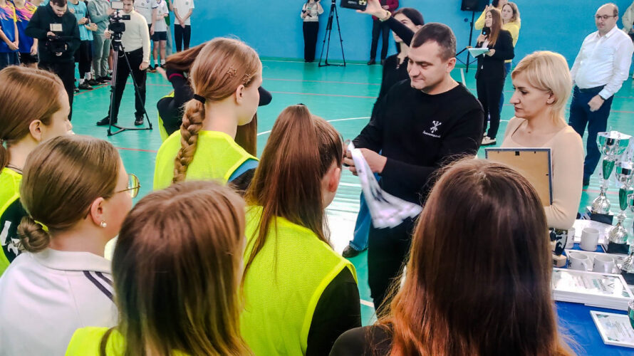 ГАНДБОЛЬНІ БАТАЛІЇ ФІНІШУВАЛИ. ПЕРЕМОЖЦІ ОТРИМАЛИ НАГОРОДИ