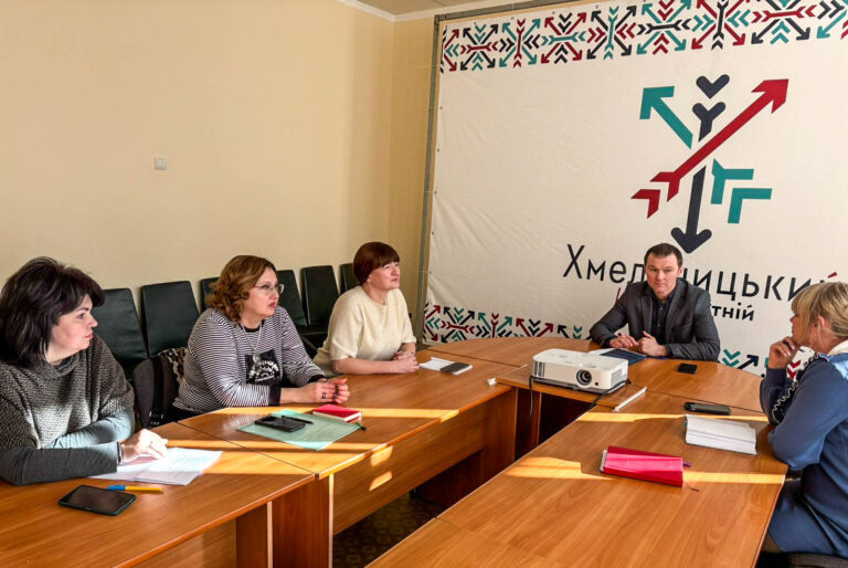ФАХІВЦІ ПРО КАР’ЄРНУ ІНТЕГРАЦІЮ У СФЕРУ ОСВІТИ