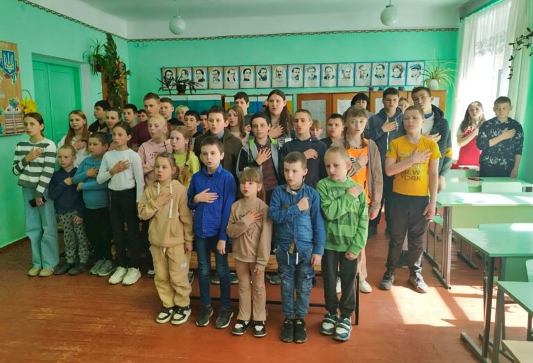ПРОЄКТ «ВИВЧАЙ УКРАЇНУ». ВИВЧАЄМО МИНУЛЕ, ЩОБ ТВОРИТИ КРАЩЕ МАЙБУТНЄ