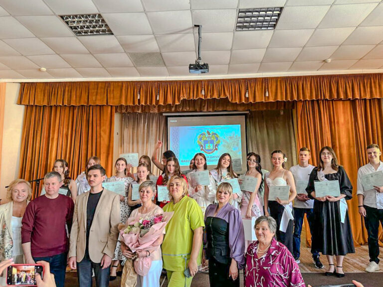 ХМЕЛЬНИЦЬКА ГРОМАДА ЧЕКАЄ НА НОВЕ ПОКОЛІННЯ ПЕДАГОГІВ
