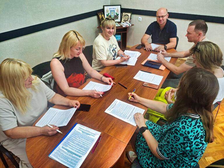 У ХМЕЛЬНИЦЬКОМУ ВИЗНАЧИЛИ КАНДИДАТІВ НА ПЕРСОНАЛЬНІ СТИПЕНДІЇ ТА ПРЕМІЇ У СФЕРІ ОСВІТИ