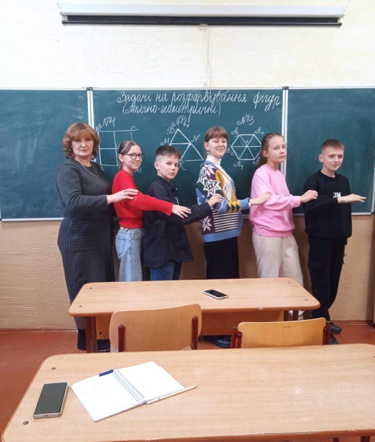 У ХМЕЛЬНИЦЬКОМУ ПРАЦЮЄ ФІЗИКО-МАТЕМАТИЧНА ШКОЛА ДЛЯ ОБДАРОВАНИХ ДІТЕЙ