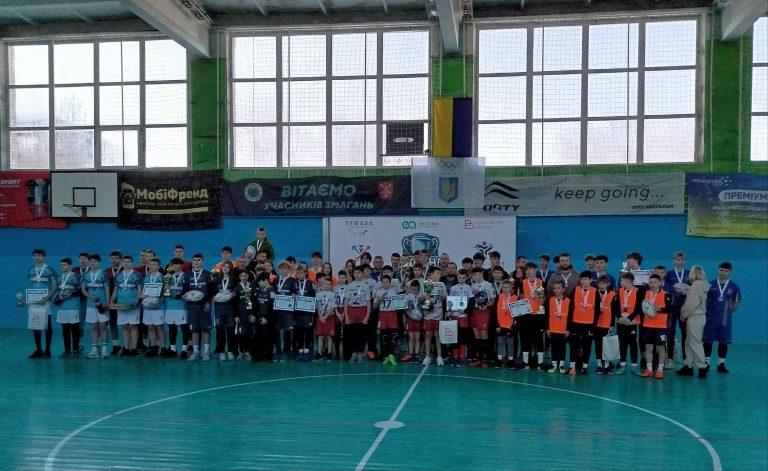МІСЬКИЙ ГОЛОВА ВІДЗНАЧИВ КРАЩИХ ЮНИХ РЕГБІСТІВ ГРОМАДИ