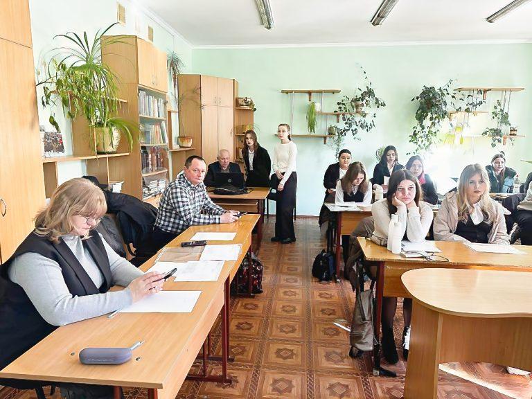 ЮНІ НАУКОВЦІ ХМЕЛЬНИЦЬКОЇ ГРОМАДИ СЕРЕД КРАЩИХ — 40 ПРИЗОВИХ МІСЦЬ НА ОБЛАСНОМУ ЕТАПІ КОНКУРСУ МАН