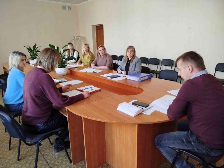 У ХМЕЛЬНИЦЬКОМУ ФОРМУЮТЬ НОВЕ ПОКОЛІННЯ ОСВІТНІХ ЛІДЕРІВ