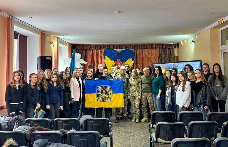 ЧОТИРИ РОКИ СТІЙКОСТІ. ХМЕЛЬНИЦЬКА ГРОМАДА У РІЧНИЦЮ ПОВНОМАСШТАБНОГО ВТОРГНЕННЯ